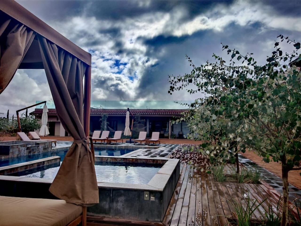 Hotel Flores De Sal-Valle De Guadalupe Eksteriør bilde